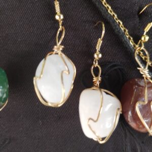 Πέτρινα σκουλαρίκια