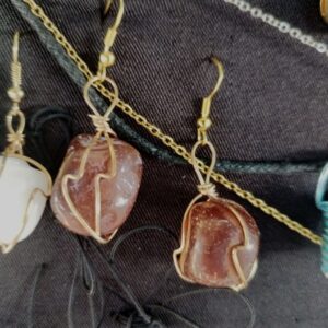 Πέτρινα σκουλαρίκια